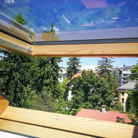 Mansarda Roof Center Apartman Ljubljana