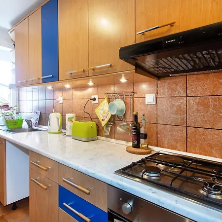 Apartman Mansarda Roof Center *